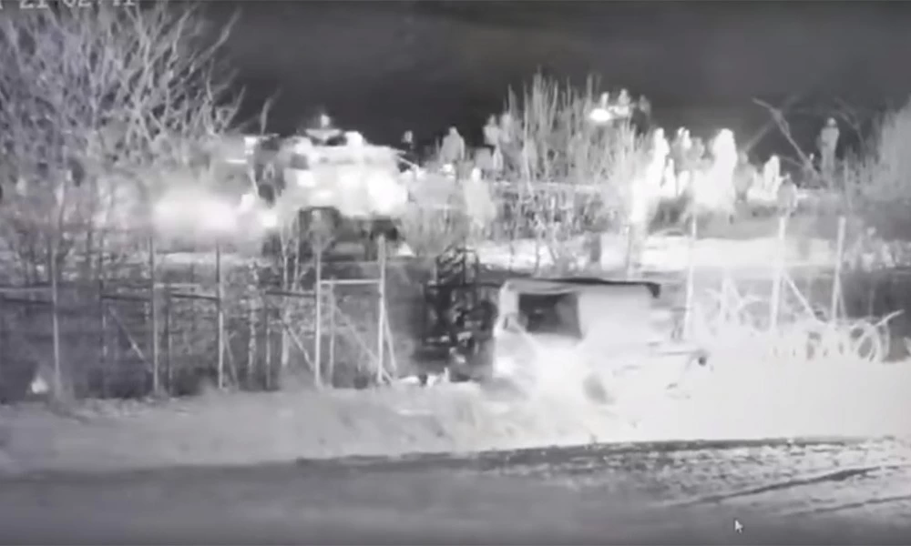 Βίντεο: Το τουρκικό θωρακισμένο που προσπάθησε να ρίξει το φράχτη στoν Έβρο